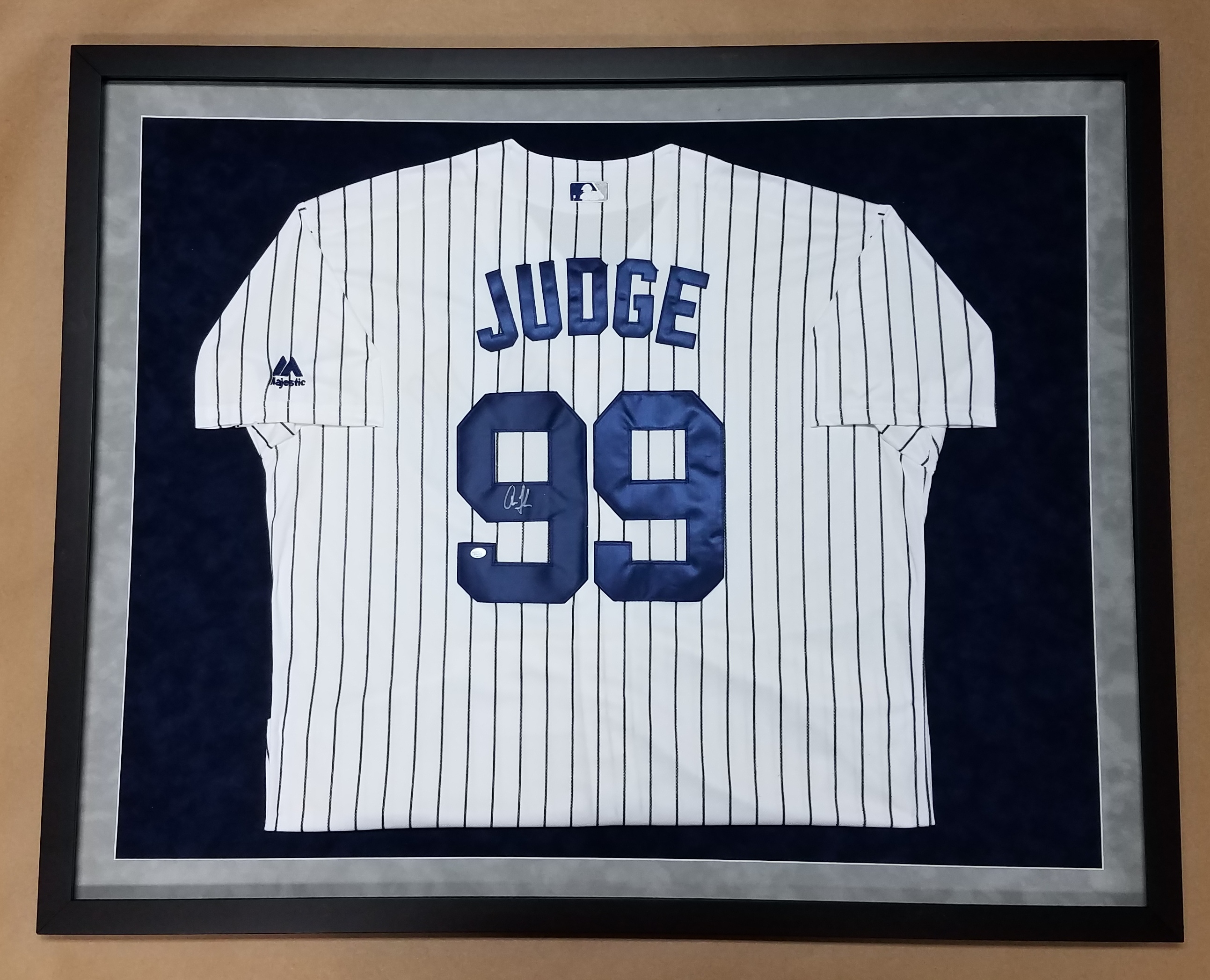 Framed Aaron Judge New York Yankees Jersey! Autographed